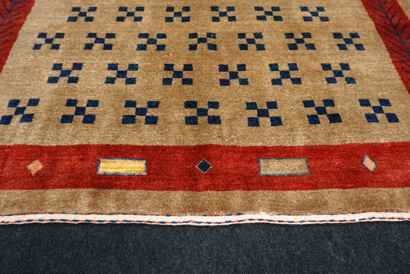 https://www.resai.de/ carpethaus/2130-carpet/orient carpet-perser carpet-design-6.JPG