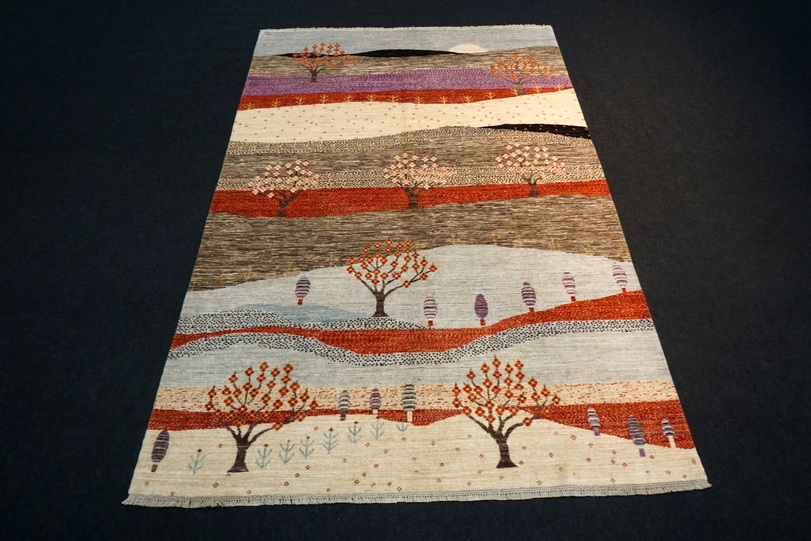 https://www.resai.de/ carpethaus/2177- carpet/orient carpet-afghan-ziegler-design-naturmotive-13.JPG