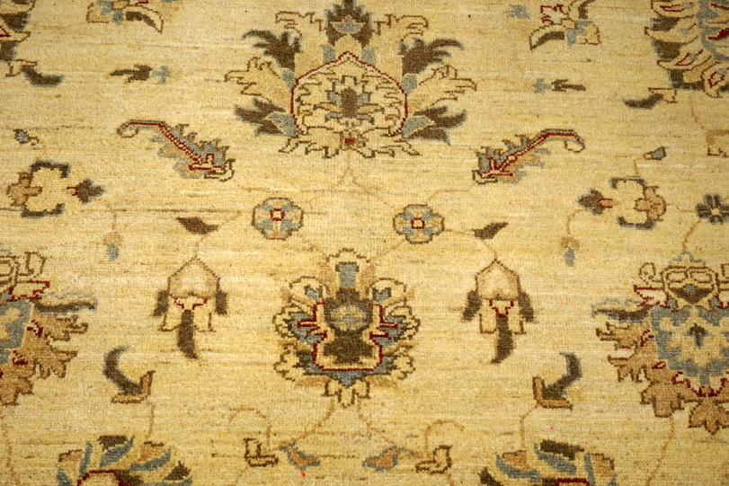 https://www.resai.de/ carpethaus/2966-carpet/orient carpet-ziegler-beige-9.JPG