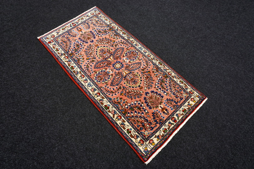 https://www.resai.de/ carpethaus/3085- carpet/perser carpet-rotrost-beige-3.JPG