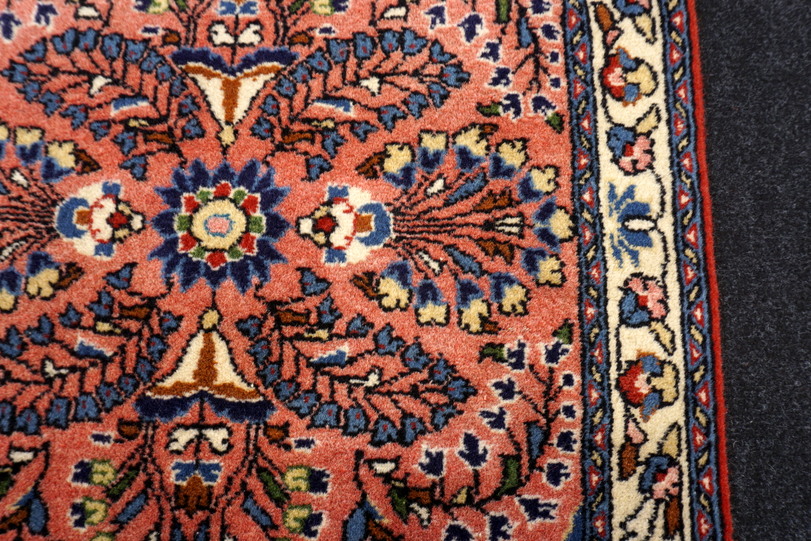 https://www.resai.de/ carpethaus/3085- carpet/perser carpet-rotrost-beige-8.JPG
