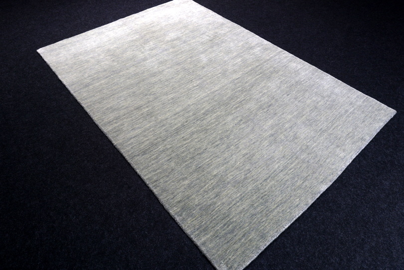https://www.resai.de/ carpethaus/3240- carpet/orient carpet-gabbeh-loribaft-modern-2.JPG