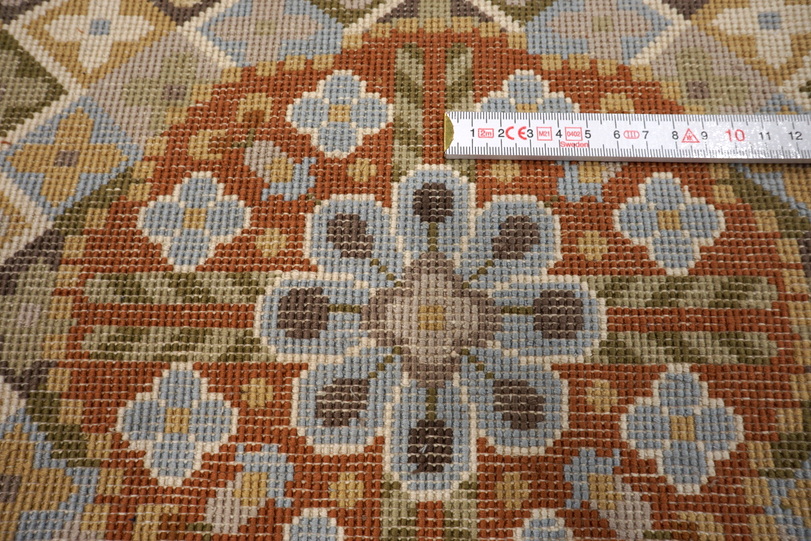https://www.resai.de/ carpethaus/3380- carpet/seiden Carpet-china-seide-15.JPG