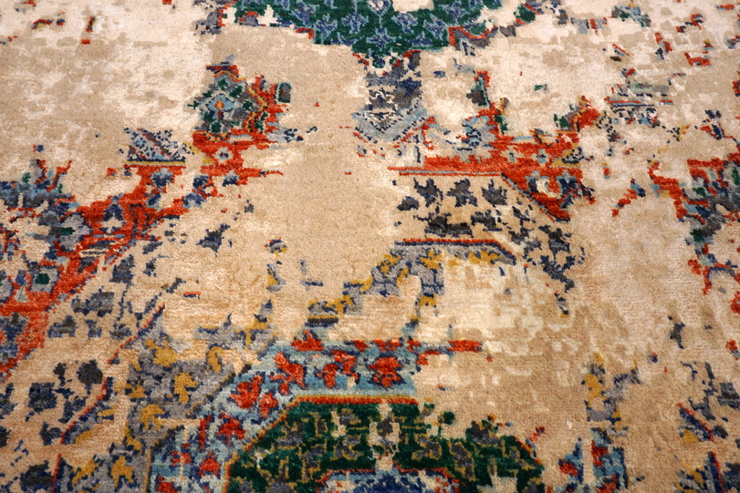https://www.resai.de/ carpethaus/3406- carpet/designer-orient carpet-vintage-used-look-17.JPG
