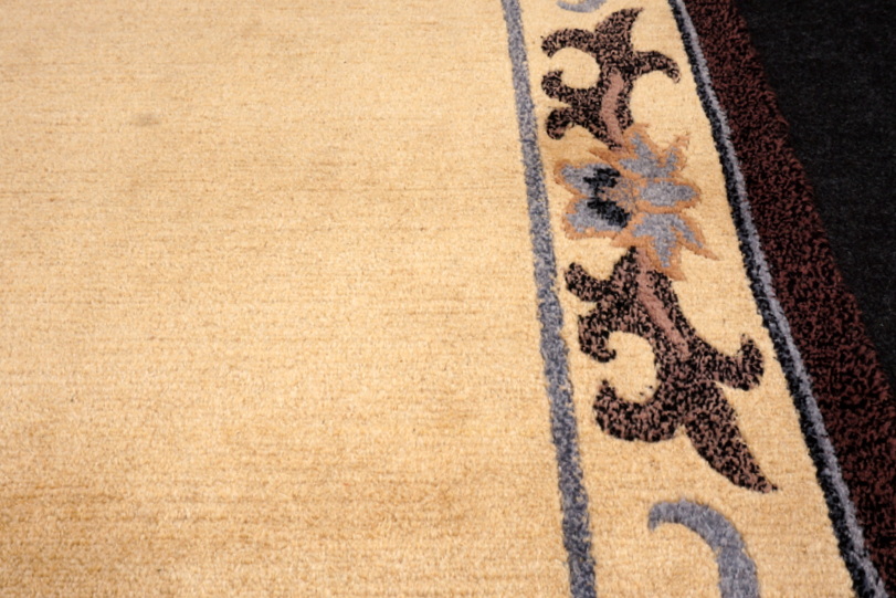 https://www.resai.de/ carpethaus/3440- carpet/orient carpet-nepal-tibet-modern-10.JPG