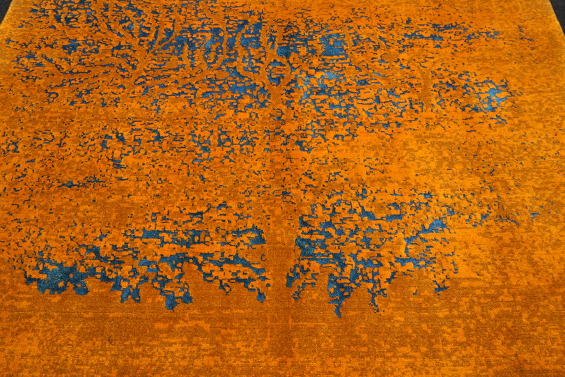https://www.resai.de/ carpethaus/3491- carpet/designer-perser carpet-saphirblau-gold-12.JPG