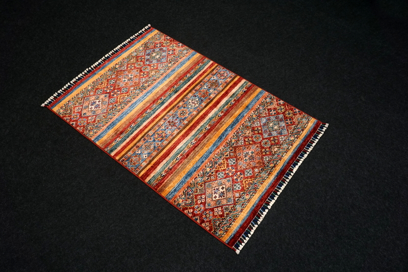 https://www.resai.de/ carpethaus/3554- carpet/orient carpet-khorjin-ariana-shaal-18.JPG
