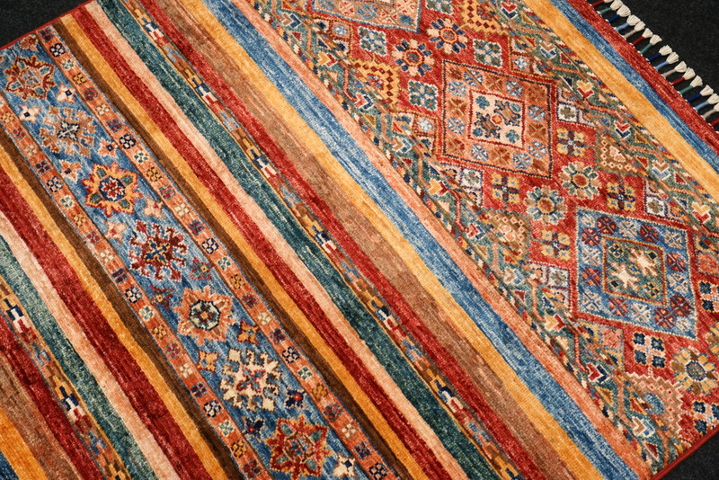 https://www.resai.de/ carpethaus/3554- carpet/orient carpet-khorjin-ariana-shaal-9.JPG