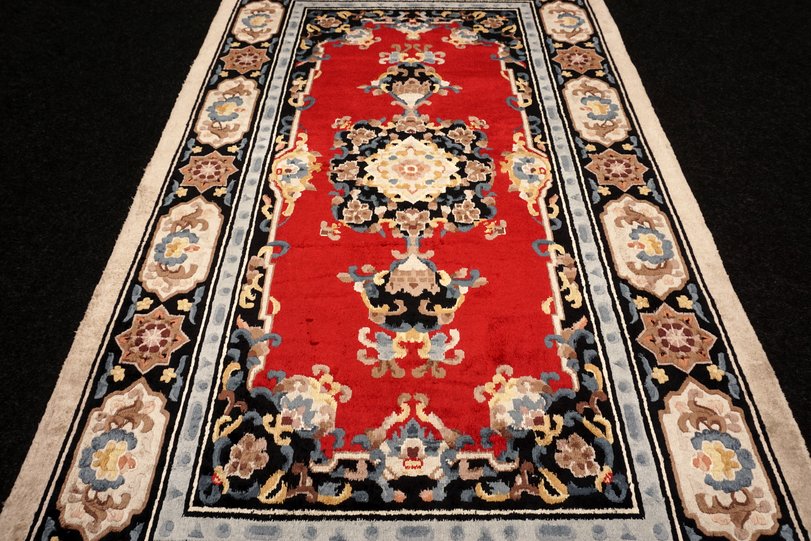 https://www.resai.de/ carpethaus/ carpet-1460/orient carpet-china-seide-rot-7.JPG